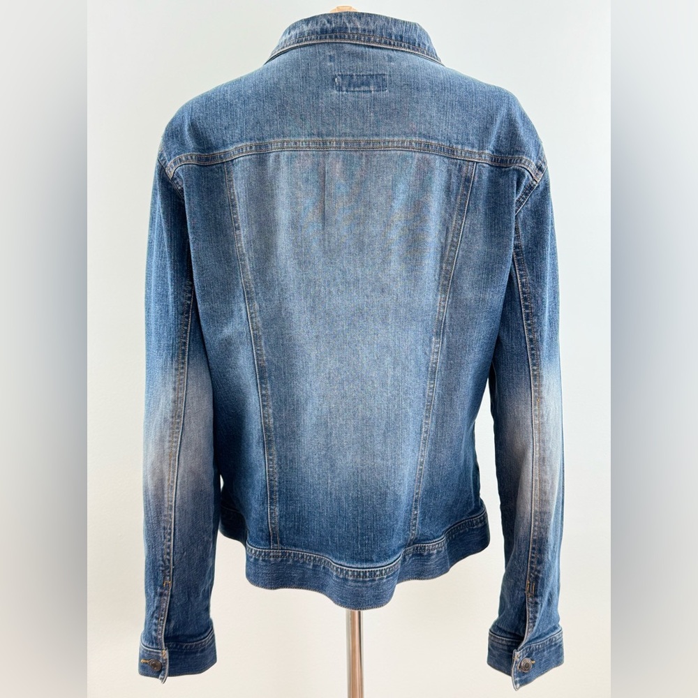 Old Navy Medium Washed Cropped Stretch Denim Trucker's Jacket, Women's Size L - Picture 3 of 13